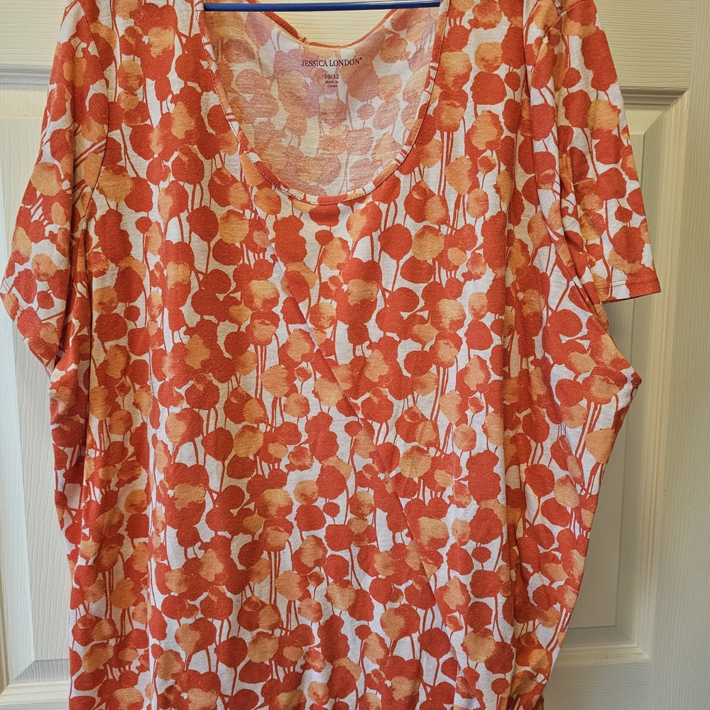 Jessica London Women's Red and Orange Floral Short Sleeve Top